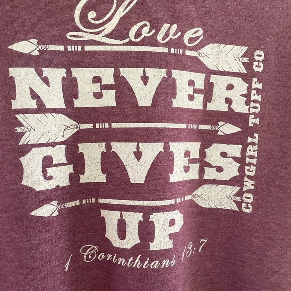 Cowgirl Tuff Love Never Gives Up Women’s Crewneck in Wine Color - Picture 6 of 11